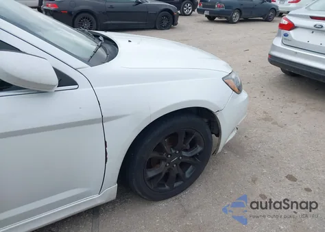 2014 Chrysler 200 Touring from USA, damaged, VIN 1C3CCBBG7EN164550